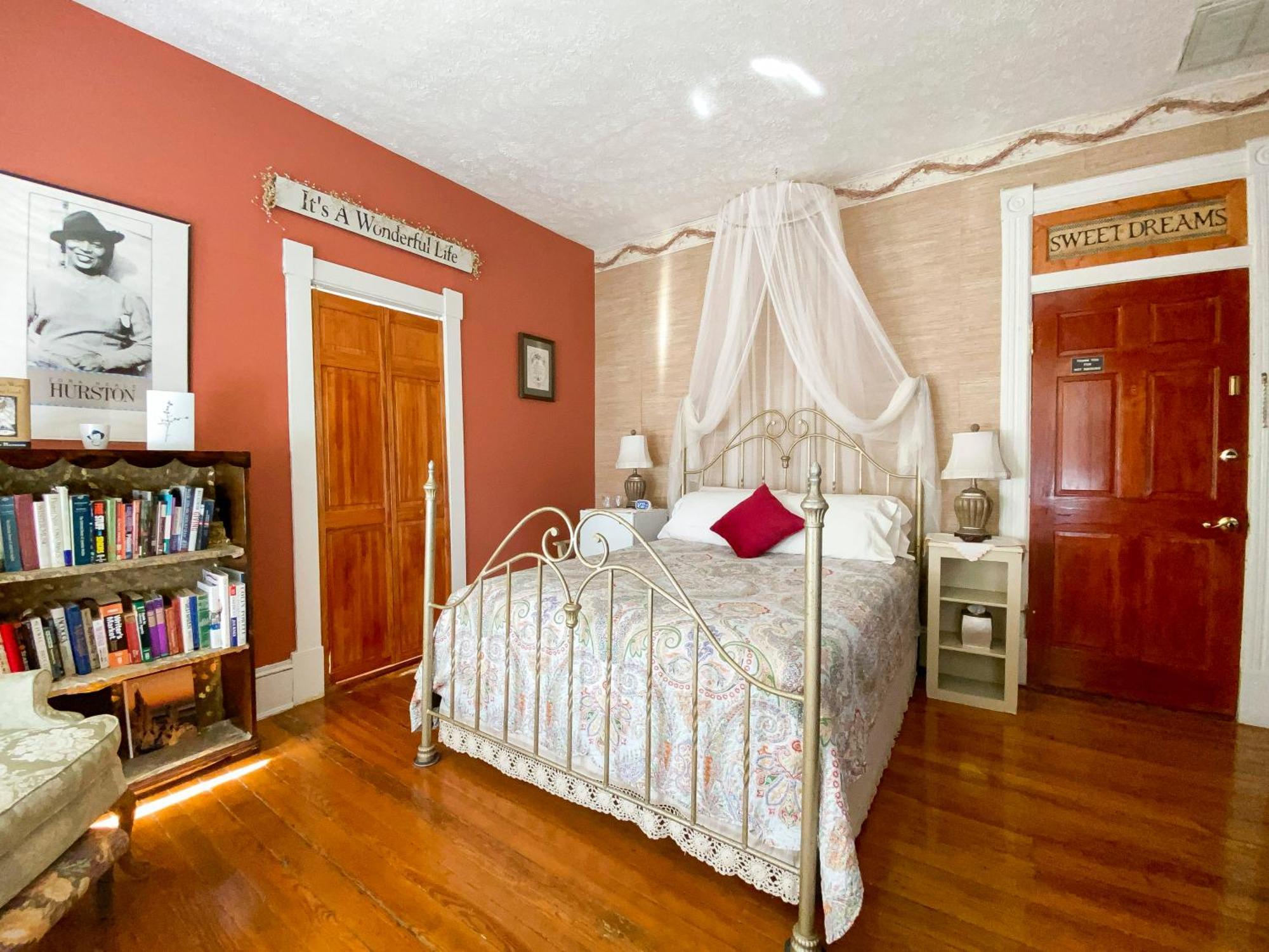 Magnolia House Inn Хамптън Екстериор снимка