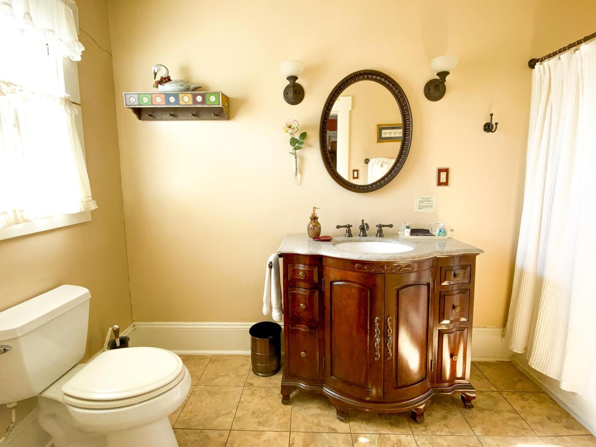 Magnolia House Inn Хамптън Екстериор снимка